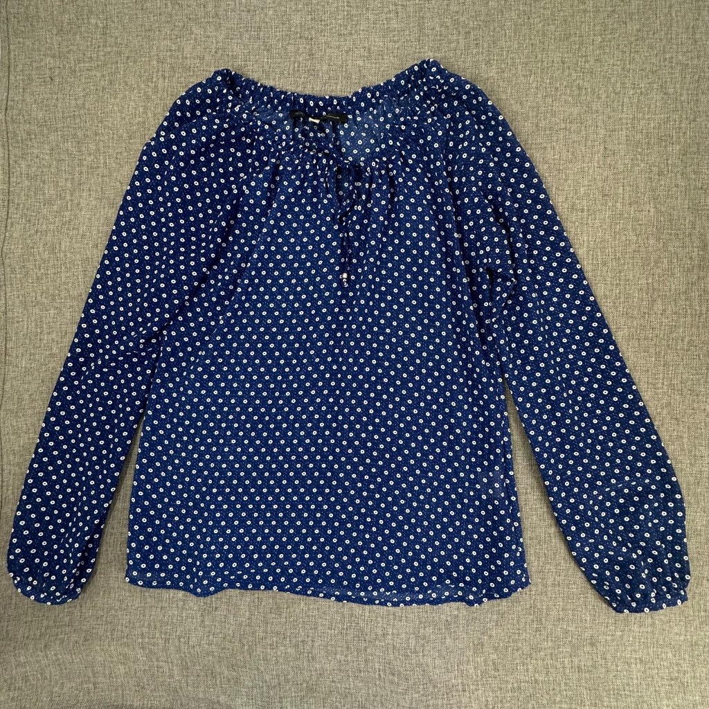 Rose & Olive Blouse Blue White Polka Dot Small Polyester Lightweight Semi Sheer